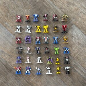 TRANSFORMERS Nano Metalfigs Set of 36